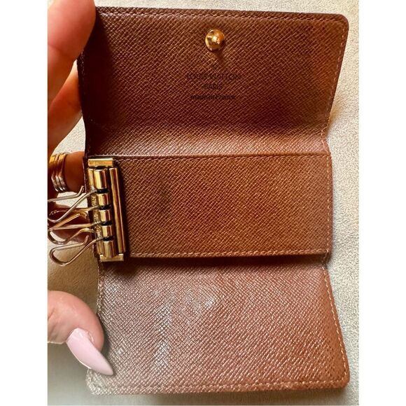 Louis Vuitton Monogram key case ✨ Vintage ✨ Authentic - Picture 10 of 11